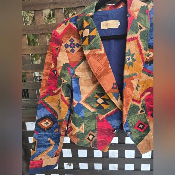 Vintage Cropped Blazer - Picture 6 of 10